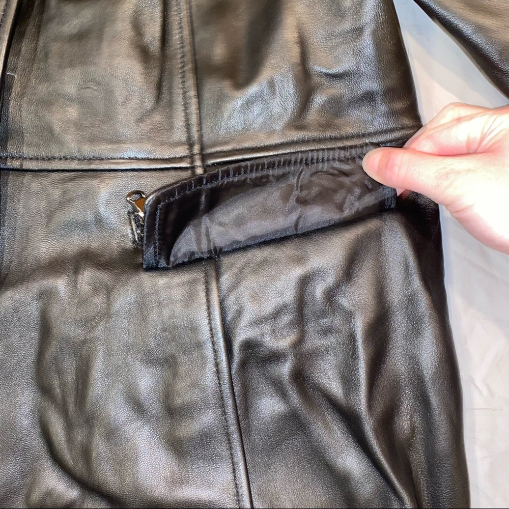 Wilson’s Black Genuine Leather Jacket - Picture 4 of 9